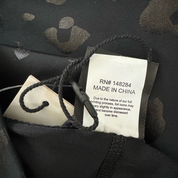 Terez girls leggings size medium foil printed black - Picture 5 of 7